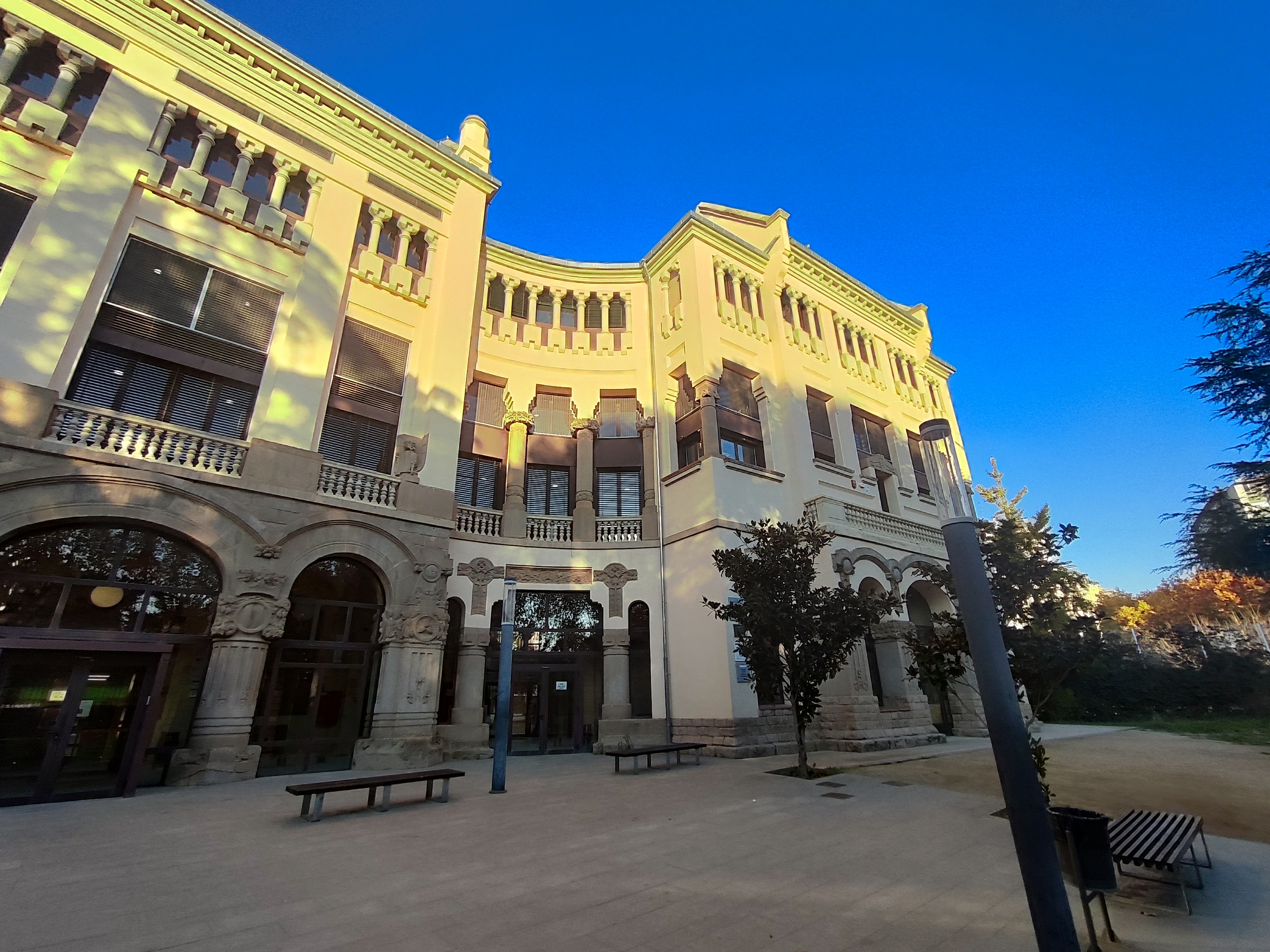 Escola EOI Manresa